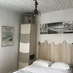 Hotel De La Tour 2*